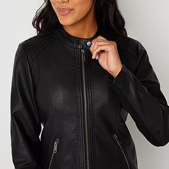 Black leather jacket - Picture 4 of 13